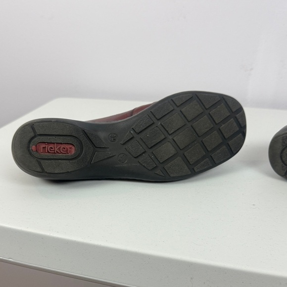 Rieker Calder Casual Comfort Leather Burgundy Slip On Loafers Size 8 - Picture 10 of 11